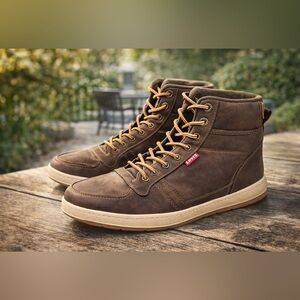 Levi’s Men’s Brown High Top Casual Boots Sneakers Size 10.5 Lace Up Leather Look